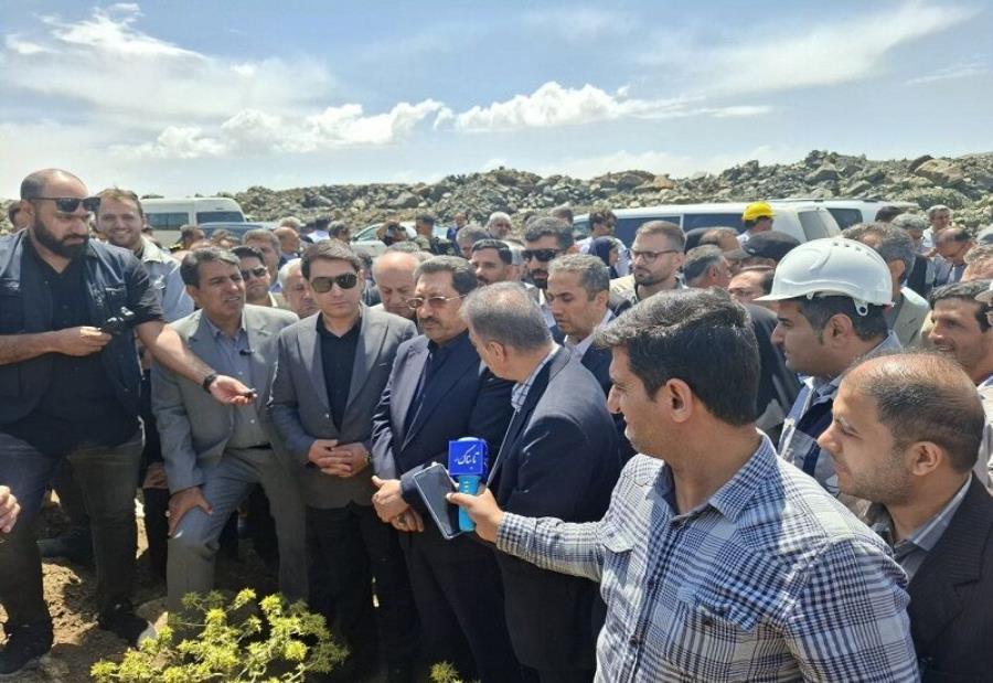 وزیر صمت از طرح ورق گرم فولاد کردستان در قروه بازدید کرد